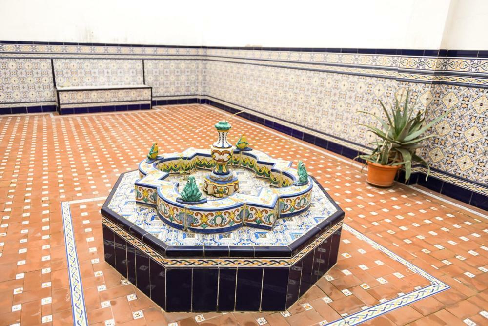 Serva La Bari Shared Apartment Sevilla Exterior foto