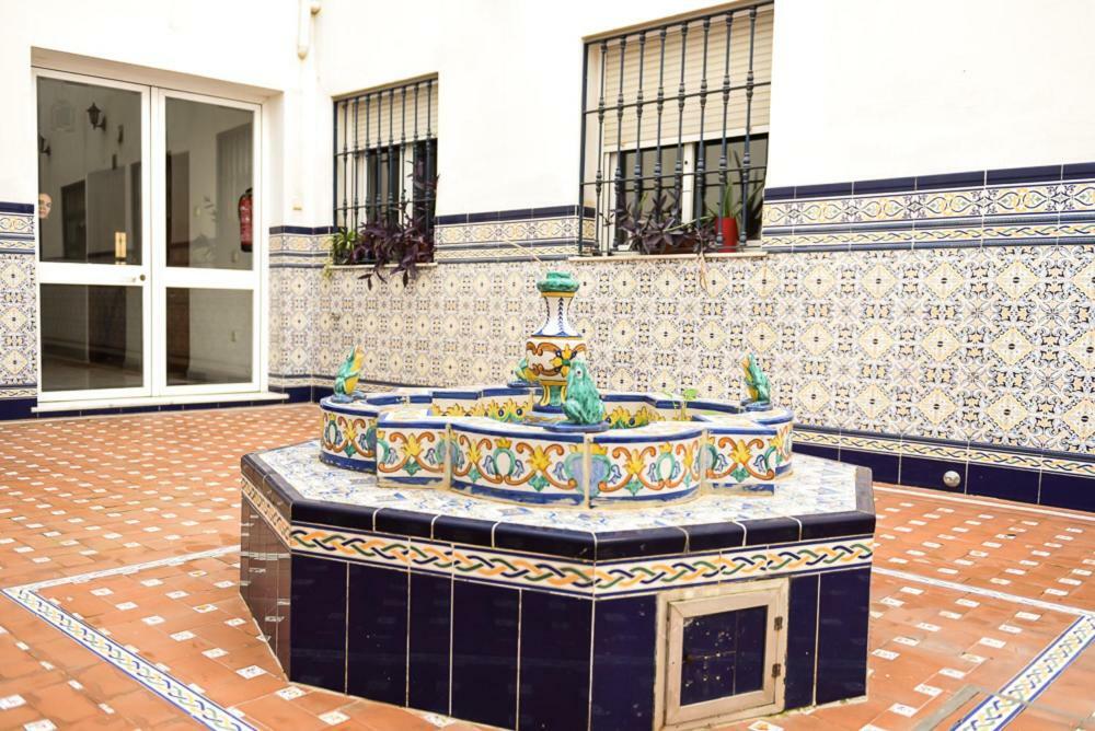 Serva La Bari Shared Apartment Sevilla Exterior foto